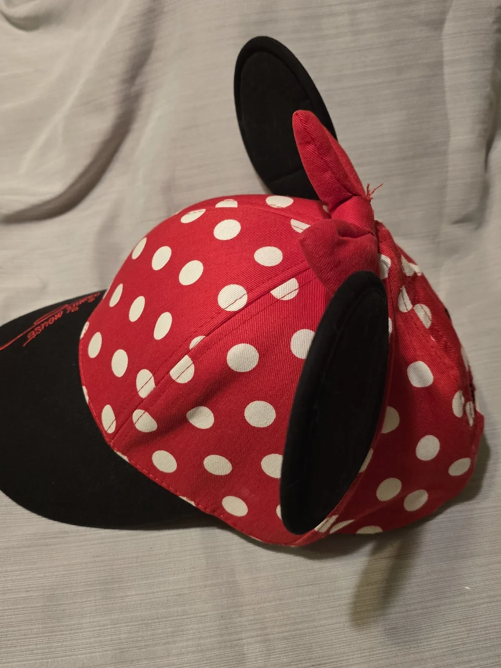 Disney Minnie Mouse Cap w/Iconic 3D Mouse Ears and 2 Headbands Belle/Minnie EUC